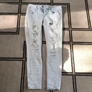 American Eagle White wash Jeans